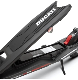 Ducati E-Scooter Pro-III  Advanced Safety Monopattino Elettrico Motore 500W