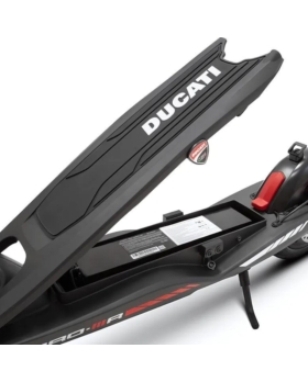 Ducati E-Scooter Pro-III  Advanced Safety Monopattino Elettrico Motore 500W